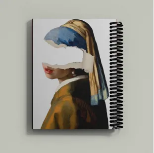 نوتبوك “الفتاة ذات القرط اللؤلؤي” – إعادة تخيّل